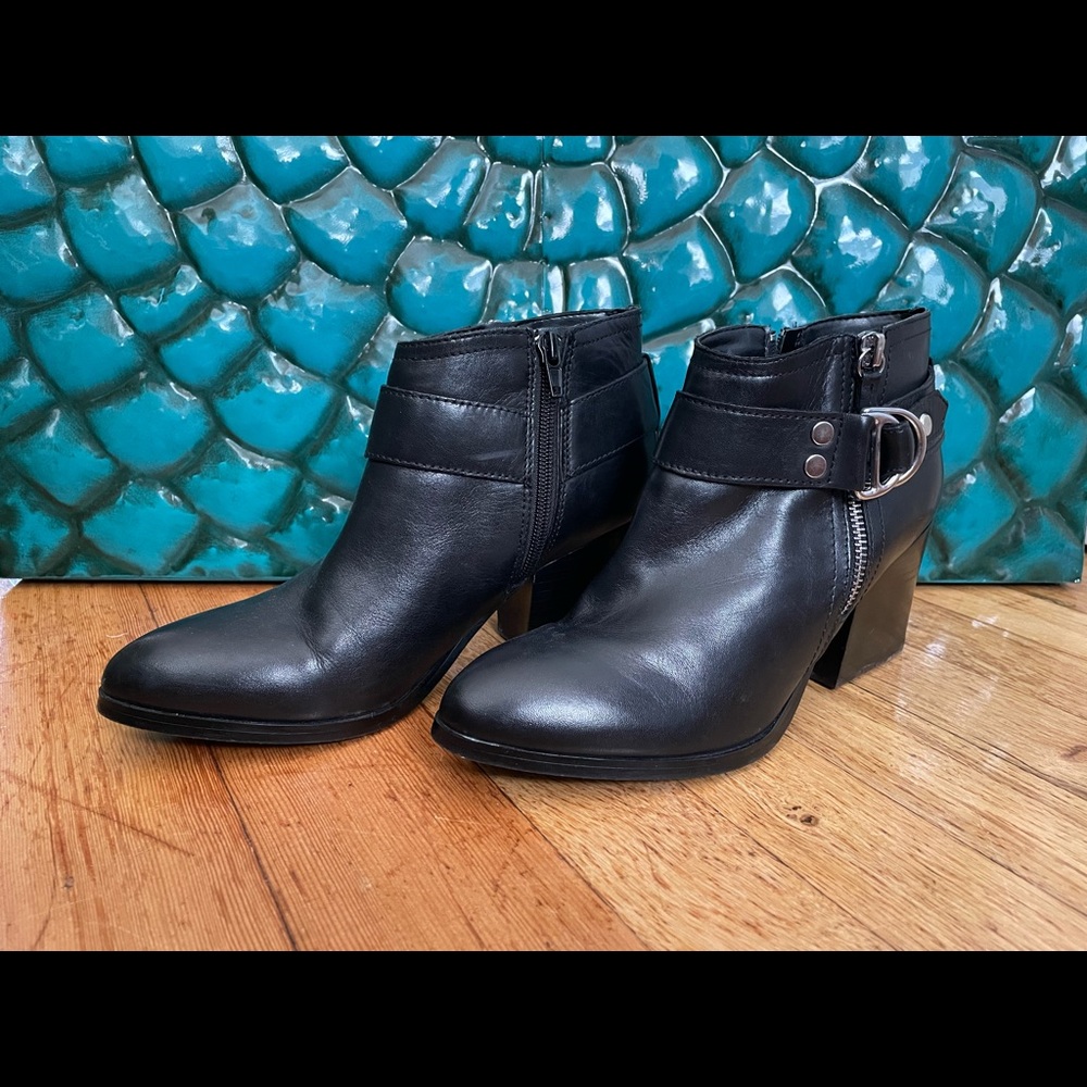 Marc Fisher Heeled Boots Black size 7.5
